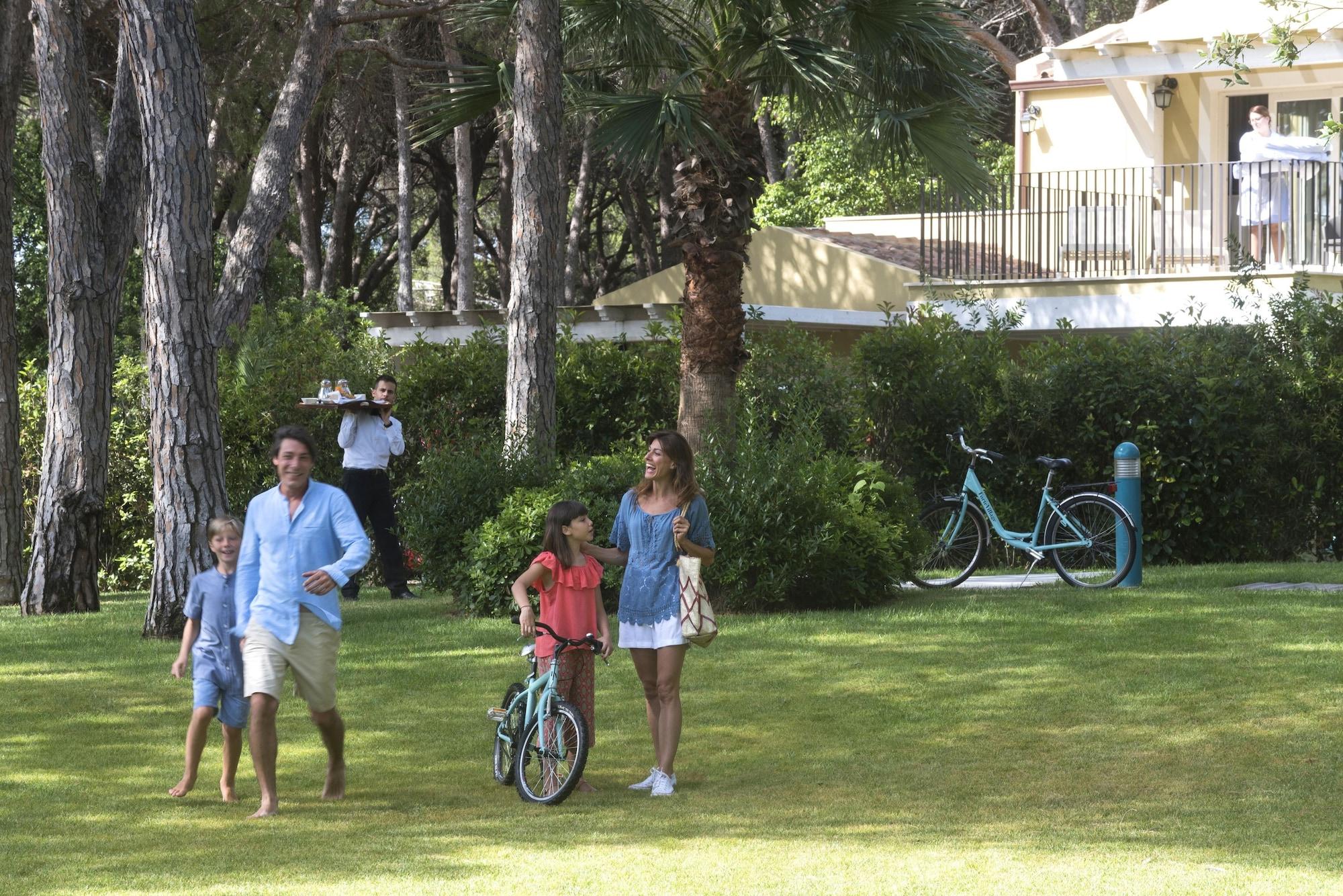 Forte Village Resort - Le Palme Санта-Маргерита-ди-Пула Экстерьер фото