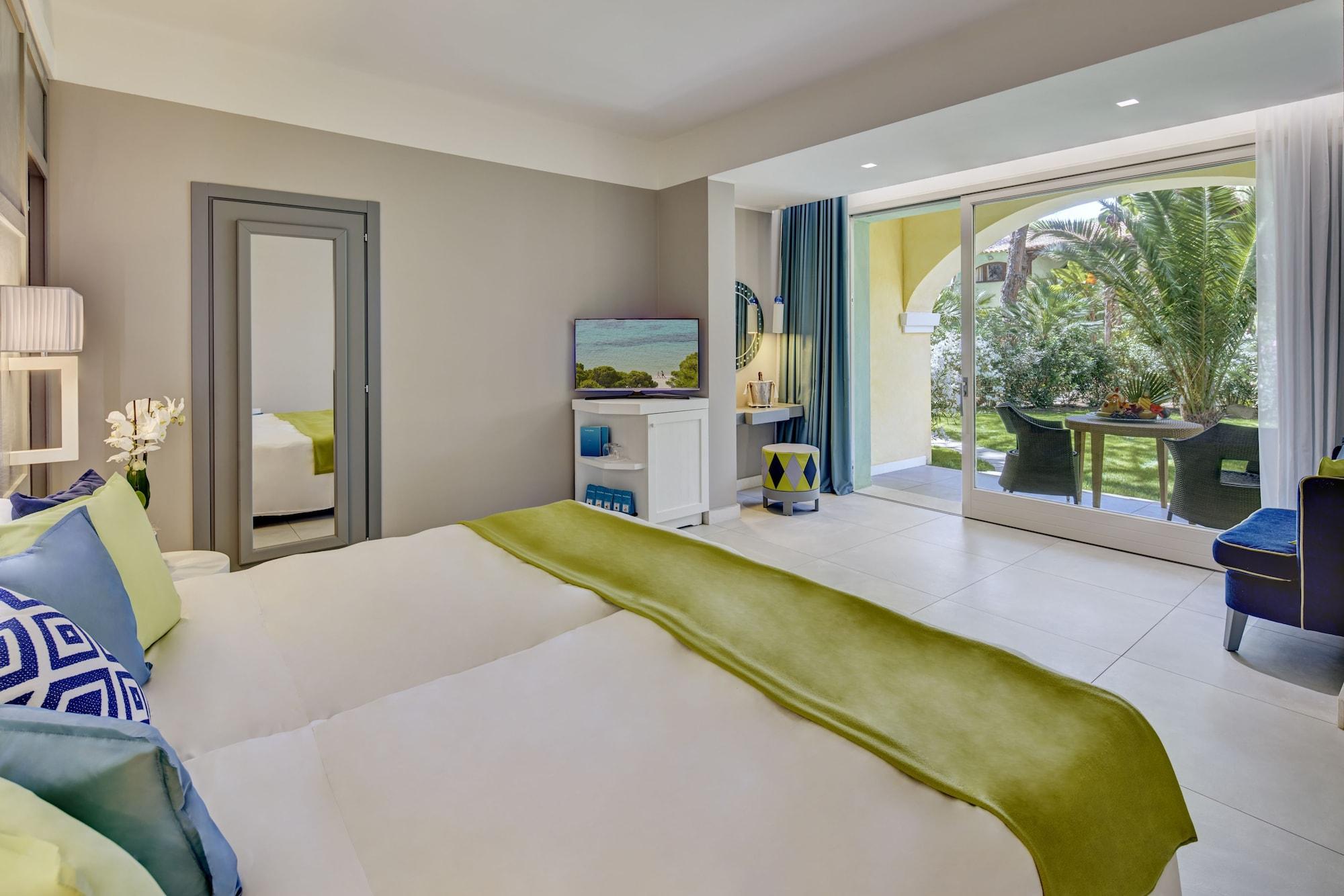 Forte Village Resort - Le Palme Санта-Маргерита-ди-Пула Экстерьер фото