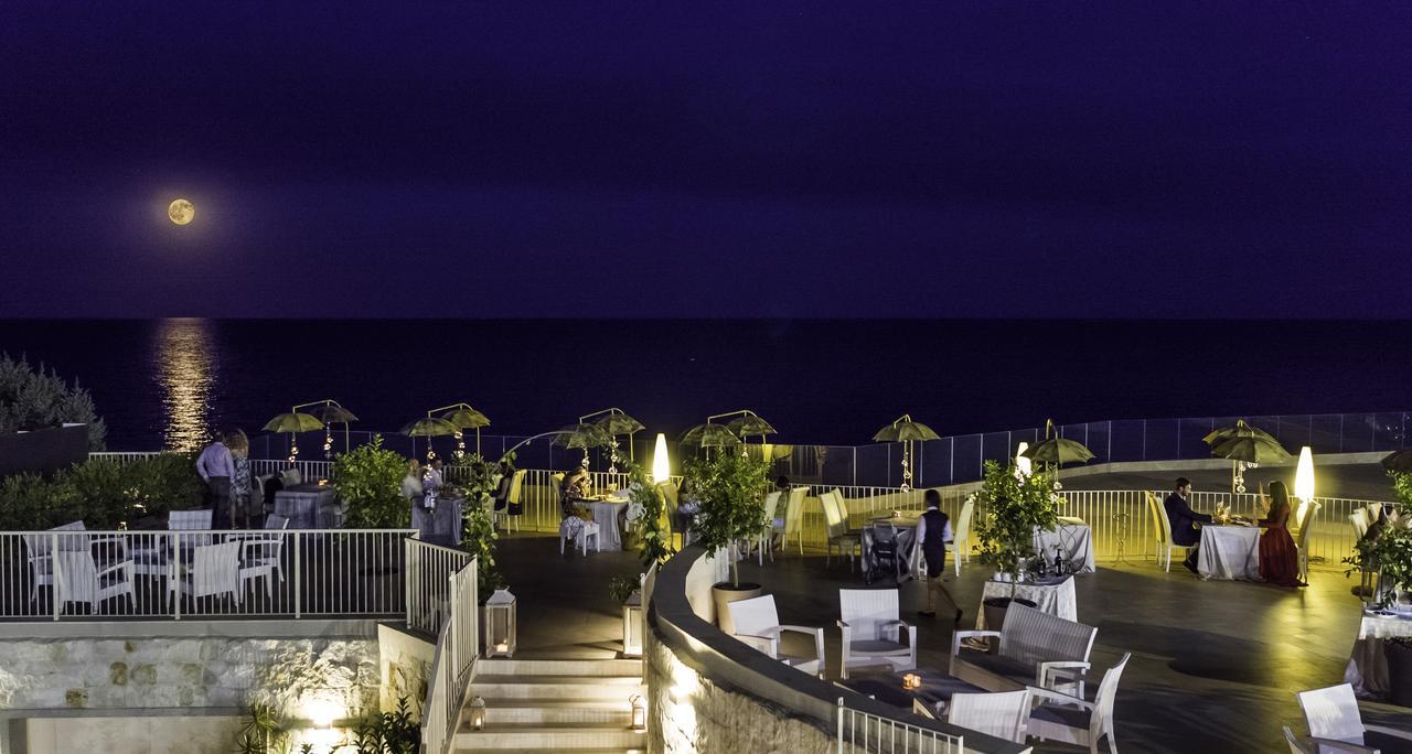 Forte Village Resort - Le Palme Санта-Маргерита-ди-Пула Экстерьер фото